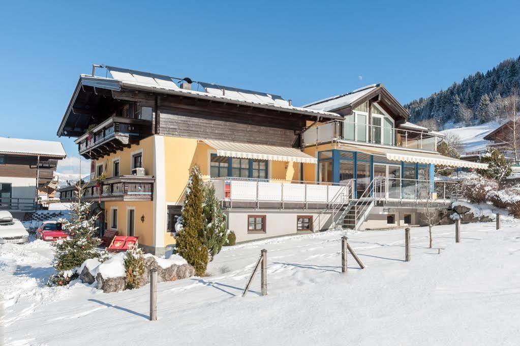 Haus Katharina, Summercard Included Kaprun Exteriör bild