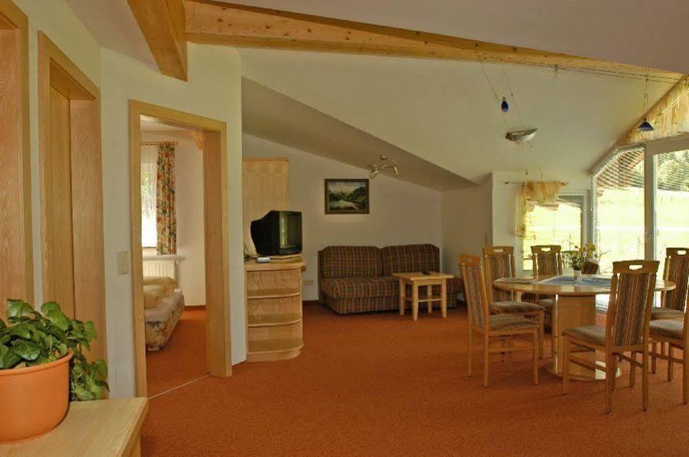 Haus Katharina, Summercard Included Kaprun Exteriör bild